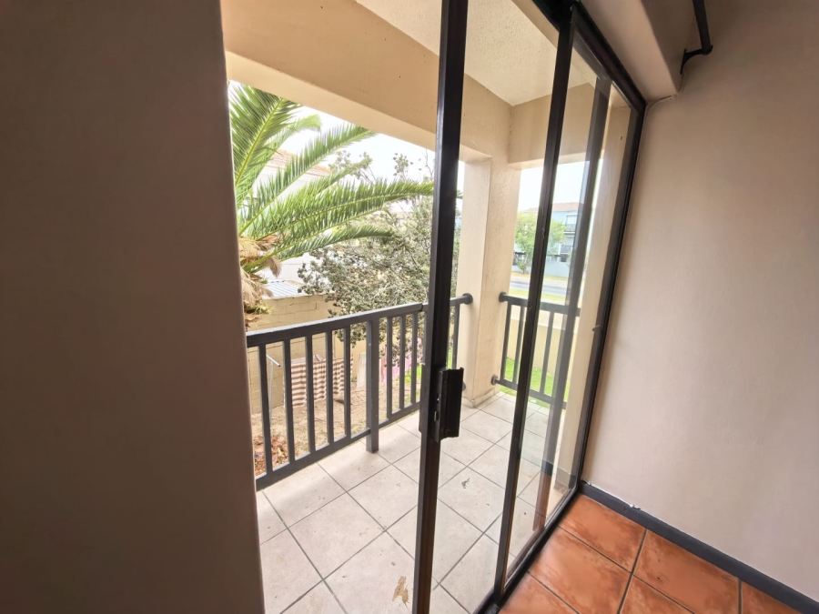To Let 3 Bedroom Property for Rent in Parklands Western Cape